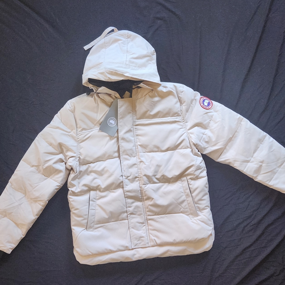 Canada Goose White Hooded Jacket Brand New With Tags Size XXL